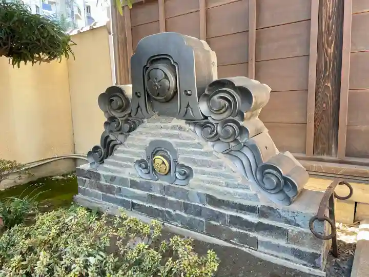 法身寺の{uncategorized: "未分類", other: "その他", undefined: "問題あり", building: "その他建物", grave: "お墓", sacred_gate: "鳥居", guardian: "狛犬", statue: "像", buddha: "仏像", history: "歴史", nature: "自然", garden: "庭園", animal: "動物", pagoda: "塔", temizu: "手水舎", mountain_gate: "山門・神門", sanctuary: "本殿・本堂", subordinate: "末社・摂社", art: "芸術", scenery: "景色", jizo: "地蔵", ema: "絵馬", goshuin: "御朱印", omikuji: "おみくじ", items: "授与品その他", amulet: "お守り", goshuincho: "御朱印帳", eats: "食事", festival: "お祭り", votive_dance: "神楽", shichigosan: "七五三参", wedding: "結婚式", experience: "体験その他", initially: "初詣", around: "周辺", anti_infection: "感染症対策"}