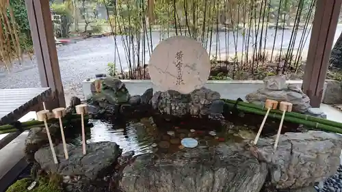 玉鉾神社の手水舎
