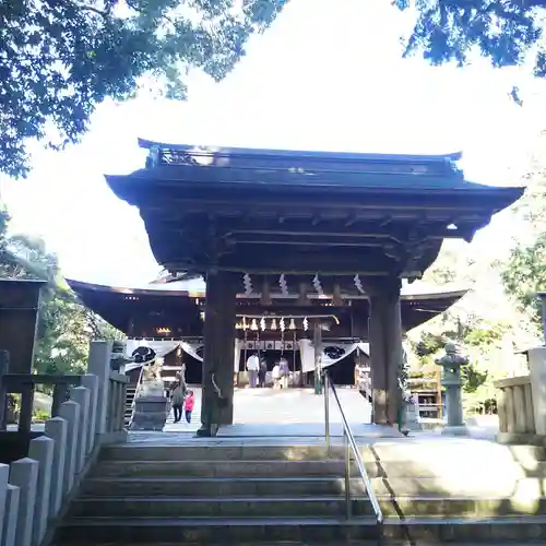 府八幡宮の山門