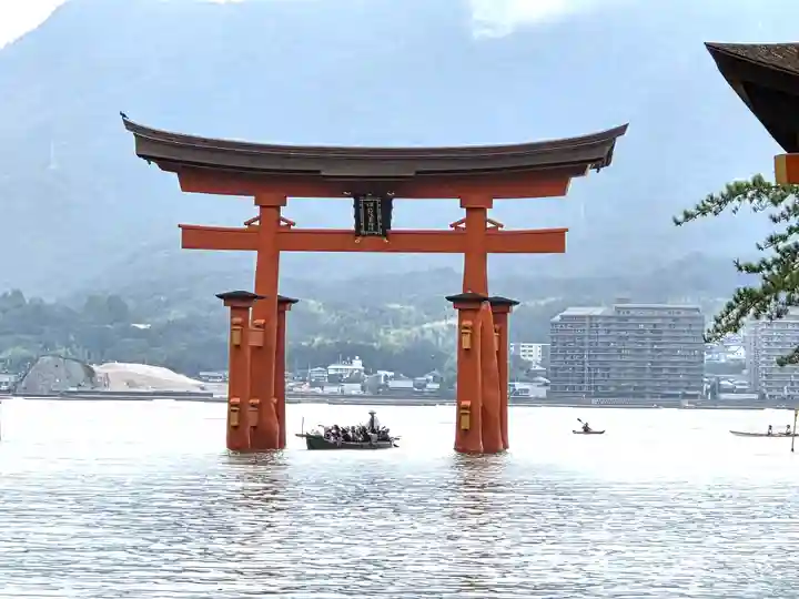 厳島神社(広島県)