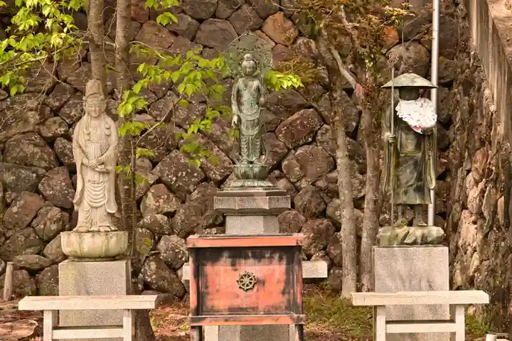 西ノ滝龍水寺(香川県)