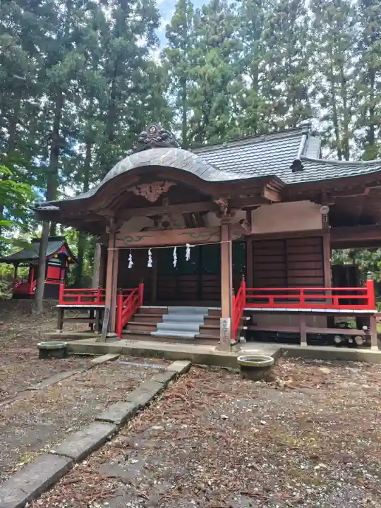 月夜野神社の{uncategorized: "未分類", other: "その他", undefined: "問題あり", building: "その他建物", grave: "お墓", sacred_gate: "鳥居", guardian: "狛犬", statue: "像", buddha: "仏像", history: "歴史", nature: "自然", garden: "庭園", animal: "動物", pagoda: "塔", temizu: "手水舎", mountain_gate: "山門・神門", sanctuary: "本殿・本堂", subordinate: "末社・摂社", art: "芸術", scenery: "景色", jizo: "地蔵", ema: "絵馬", goshuin: "御朱印", omikuji: "おみくじ", items: "授与品その他", amulet: "お守り", goshuincho: "御朱印帳", eats: "食事", festival: "お祭り", votive_dance: "神楽", shichigosan: "七五三参", wedding: "結婚式", experience: "体験その他", initially: "初詣", around: "周辺", anti_infection: "感染症対策"}