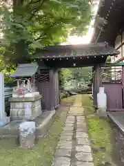 小川寺の山門