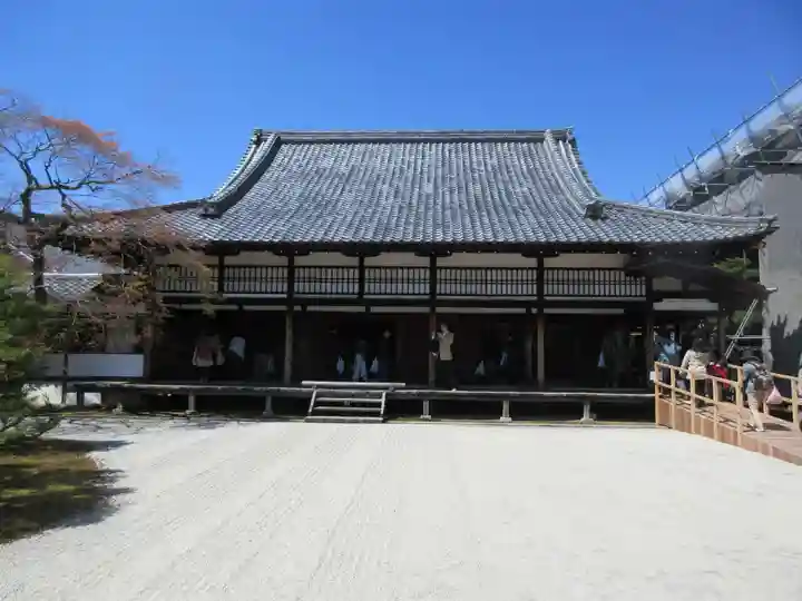 仁和寺の本殿・本堂