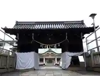 岡山神社の山門・神門