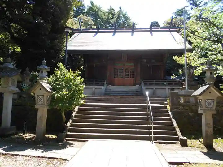 服部神社の本殿・本堂