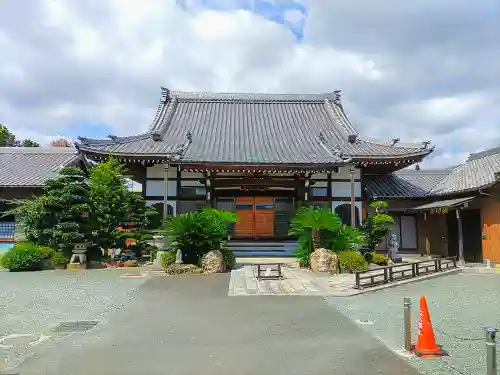 長栄寺の本殿・本堂