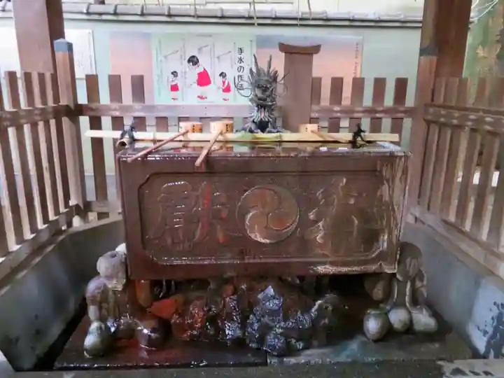 戸越八幡神社の手水舎
