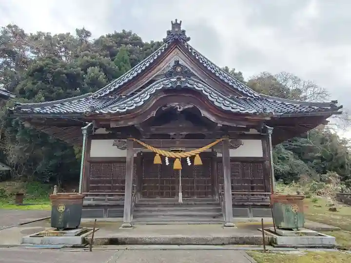八幡神社の本殿・本堂