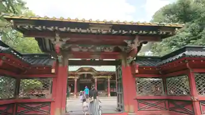 根津神社の山門・神門