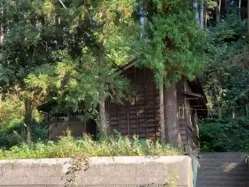 塩井神社の本殿