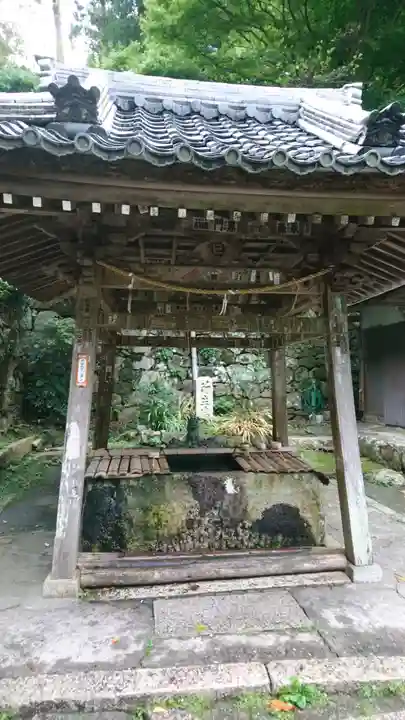 宝厳寺の手水舎