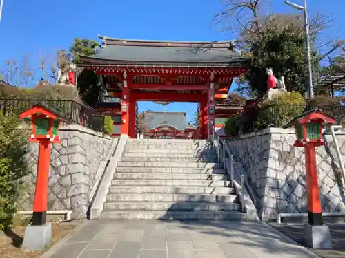 東伏見稲荷神社の山門・神門
