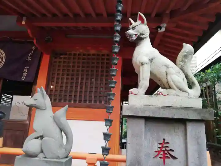 豊受稲荷本宮の狛犬