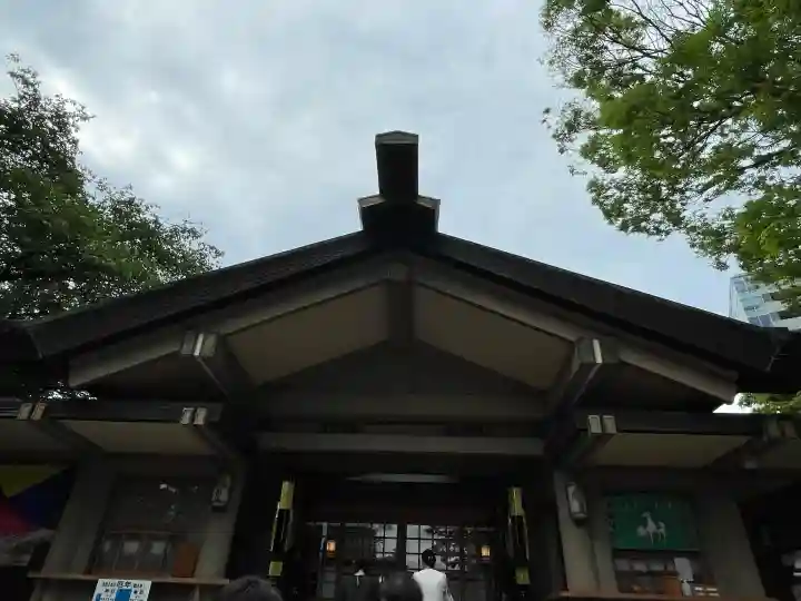 東郷神社の{uncategorized: "未分類", other: "その他", undefined: "問題あり", building: "その他建物", grave: "お墓", sacred_gate: "鳥居", guardian: "狛犬", statue: "像", buddha: "仏像", history: "歴史", nature: "自然", garden: "庭園", animal: "動物", pagoda: "塔", temizu: "手水舎", mountain_gate: "山門・神門", sanctuary: "本殿・本堂", subordinate: "末社・摂社", art: "芸術", scenery: "景色", jizo: "地蔵", ema: "絵馬", goshuin: "御朱印", omikuji: "おみくじ", items: "授与品その他", amulet: "お守り", goshuincho: "御朱印帳", eats: "食事", festival: "お祭り", votive_dance: "神楽", shichigosan: "七五三参", wedding: "結婚式", experience: "体験その他", initially: "初詣", around: "周辺", anti_infection: "感染症対策"}