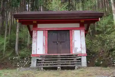 雄山神社中宮祈願殿(富山県)