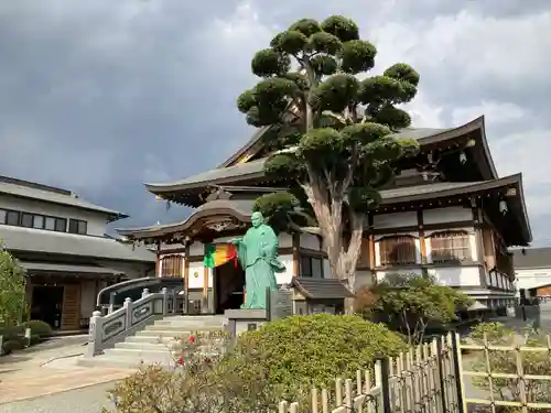 慈眼寺の本殿・本堂