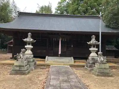 佐保神社の本殿・本堂