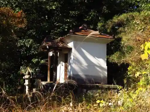 黒戸奈神社の建物その他