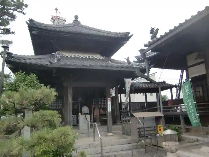 光照院の末社・摂社