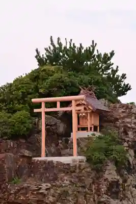 稲佐の浜 弁天島(島根県)