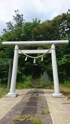 神明社の鳥居