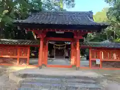 大岡白山神社の山門