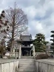 円通寺の山門