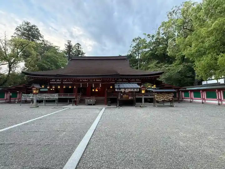 石上神宮の{uncategorized: "未分類", other: "その他", undefined: "問題あり", building: "その他建物", grave: "お墓", sacred_gate: "鳥居", guardian: "狛犬", statue: "像", buddha: "仏像", history: "歴史", nature: "自然", garden: "庭園", animal: "動物", pagoda: "塔", temizu: "手水舎", mountain_gate: "山門・神門", sanctuary: "本殿・本堂", subordinate: "末社・摂社", art: "芸術", scenery: "景色", jizo: "地蔵", ema: "絵馬", goshuin: "御朱印", omikuji: "おみくじ", items: "授与品その他", amulet: "お守り", goshuincho: "御朱印帳", eats: "食事", festival: "お祭り", votive_dance: "神楽", shichigosan: "七五三参", wedding: "結婚式", experience: "体験その他", initially: "初詣", around: "周辺", anti_infection: "感染症対策"}