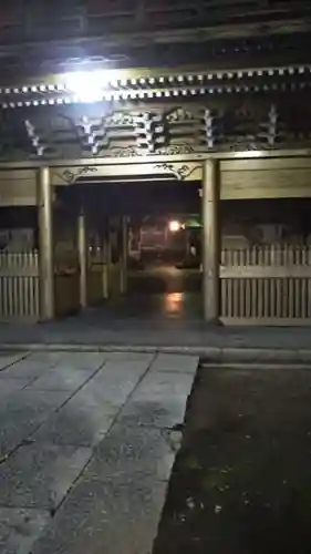 総願寺の山門・神門