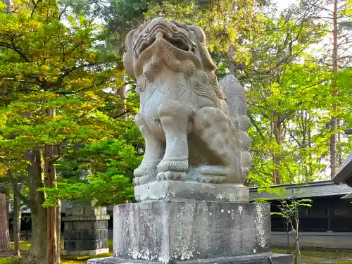 上川神社の狛犬