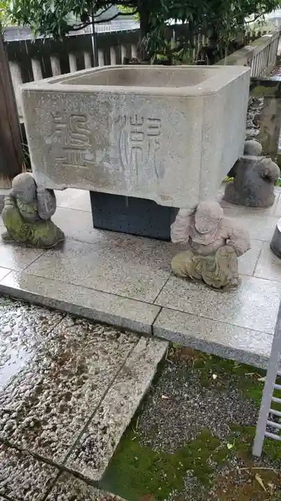 阿豆佐味天神社 立川水天宮の手水舎