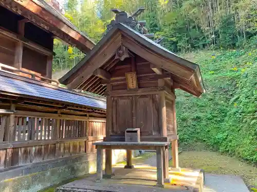 揖夜神社の末社