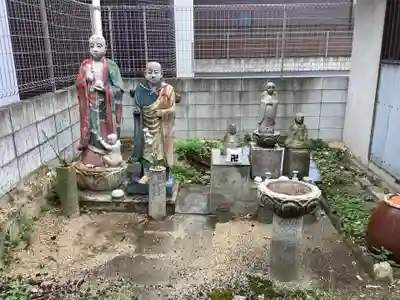 六通寺の地蔵