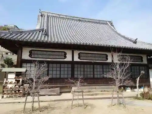 海福寺の本殿・本堂