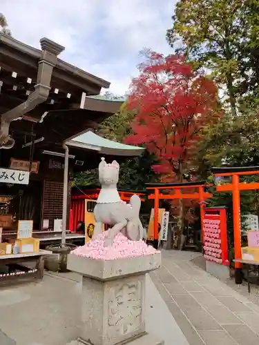 三光稲荷神社の狛犬