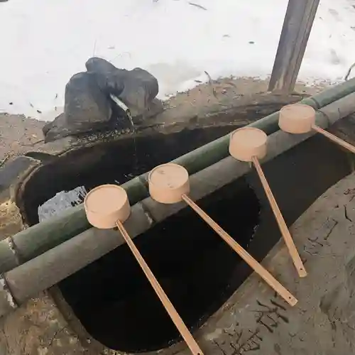 三朝神社の手水