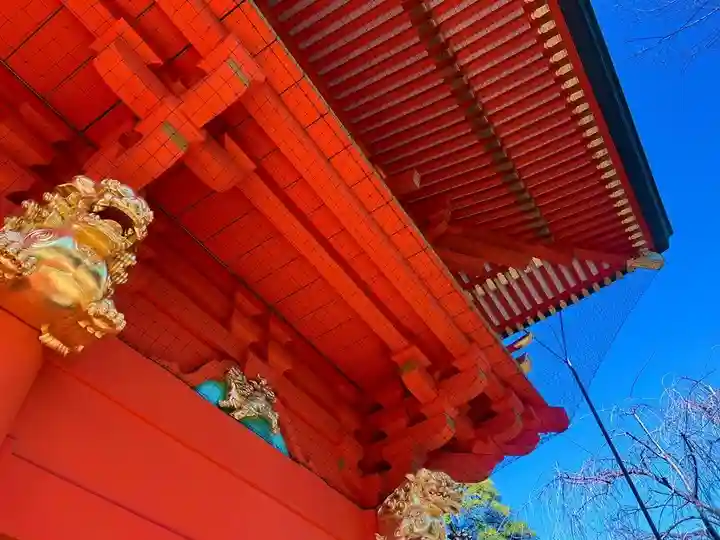 穴八幡宮の山門・神門