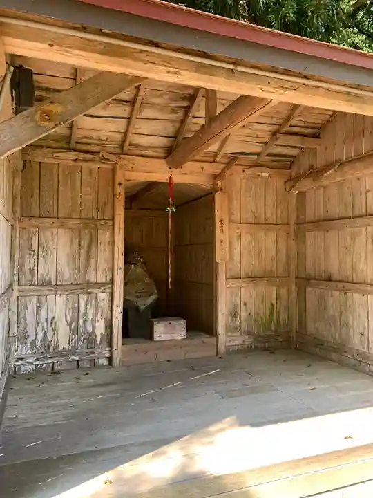 赤留大宝院不動堂の本殿・本堂