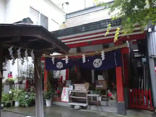 讃岐小白稲荷神社の本殿・本堂