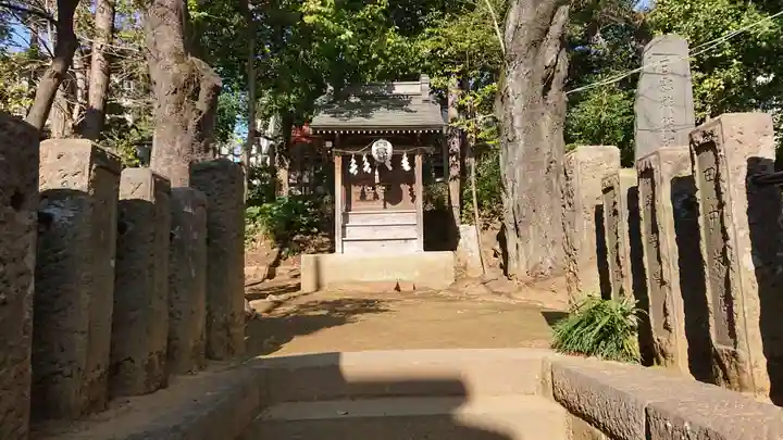 代田八幡神社の末社・摂社