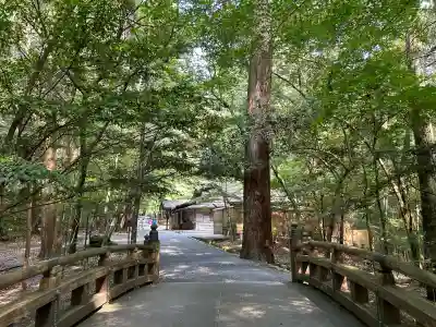 瀧原宮(皇大神宮別宮)の{uncategorized: "未分類", other: "その他", undefined: "問題あり", building: "その他建物", grave: "お墓", sacred_gate: "鳥居", guardian: "狛犬", statue: "像", buddha: "仏像", history: "歴史", nature: "自然", garden: "庭園", animal: "動物", pagoda: "塔", temizu: "手水舎", mountain_gate: "山門・神門", sanctuary: "本殿・本堂", subordinate: "末社・摂社", art: "芸術", scenery: "景色", jizo: "地蔵", ema: "絵馬", goshuin: "御朱印", omikuji: "おみくじ", items: "授与品その他", amulet: "お守り", goshuincho: "御朱印帳", eats: "食事", festival: "お祭り", votive_dance: "神楽", shichigosan: "七五三参", wedding: "結婚式", experience: "体験その他", initially: "初詣", around: "周辺", anti_infection: "感染症対策"}