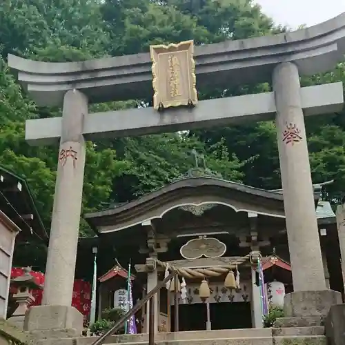 石川町諏訪神社の鳥居