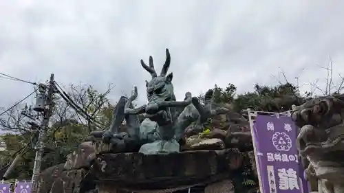 龍宮（江島神社）の像