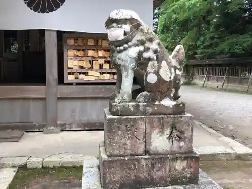 伊和神社の狛犬