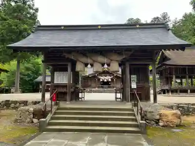 熊野大社の{uncategorized: "未分類", other: "その他", undefined: "問題あり", building: "その他建物", grave: "お墓", sacred_gate: "鳥居", guardian: "狛犬", statue: "像", buddha: "仏像", history: "歴史", nature: "自然", garden: "庭園", animal: "動物", pagoda: "塔", temizu: "手水舎", mountain_gate: "山門・神門", sanctuary: "本殿・本堂", subordinate: "末社・摂社", art: "芸術", scenery: "景色", jizo: "地蔵", ema: "絵馬", goshuin: "御朱印", omikuji: "おみくじ", items: "授与品その他", amulet: "お守り", goshuincho: "御朱印帳", eats: "食事", festival: "お祭り", votive_dance: "神楽", shichigosan: "七五三参", wedding: "結婚式", experience: "体験その他", initially: "初詣", around: "周辺", anti_infection: "感染症対策"}