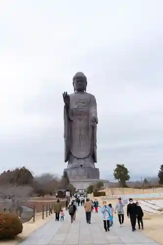 東本願寺本廟 牛久浄苑（牛久大仏）の仏像