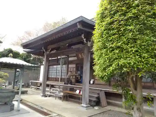 薬王寺の本殿・本堂