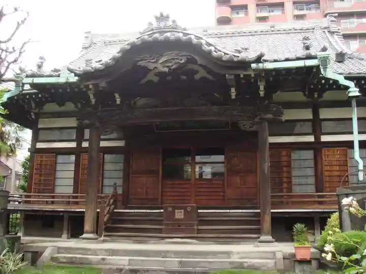 長遠寺の本殿・本堂