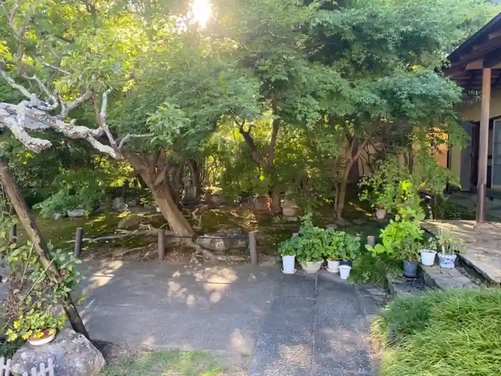 明星院(大師霊園)の庭園